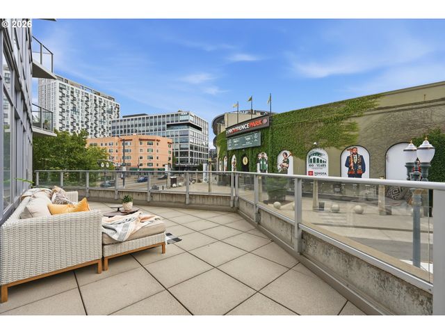 1926 W BURNSIDE St 216, Portland, OR 97209