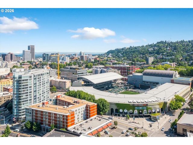 1926 W BURNSIDE St 216, Portland, OR 97209