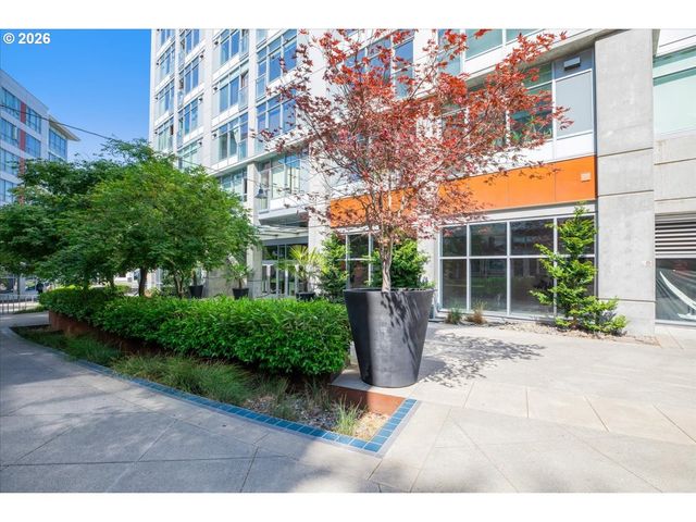 1926 W BURNSIDE St 216, Portland, OR 97209