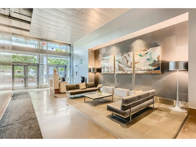 1926 W BURNSIDE St 216, Portland, OR 97209