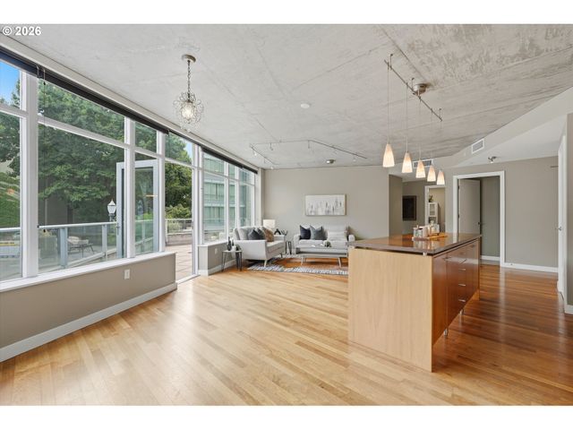 1926 W BURNSIDE St 216, Portland, OR 97209