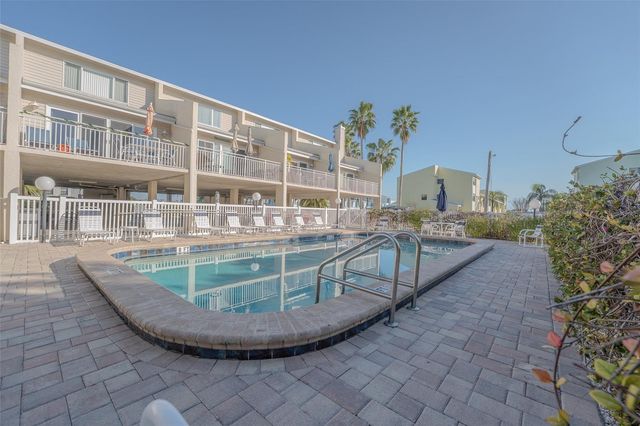 324 WINDRUSH BOULEVARD 11, Indian Rocks Beach, FL 33785