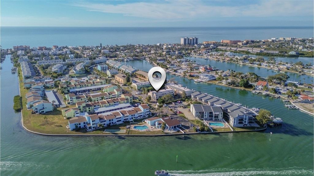 324 WINDRUSH BOULEVARD 11, Indian Rocks Beach, FL 33785