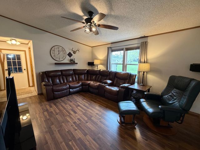 2174 66th Avenue NE, Willmar, MN 56201