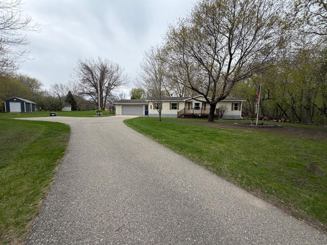 2174 66th Avenue NE, Willmar, MN 56201