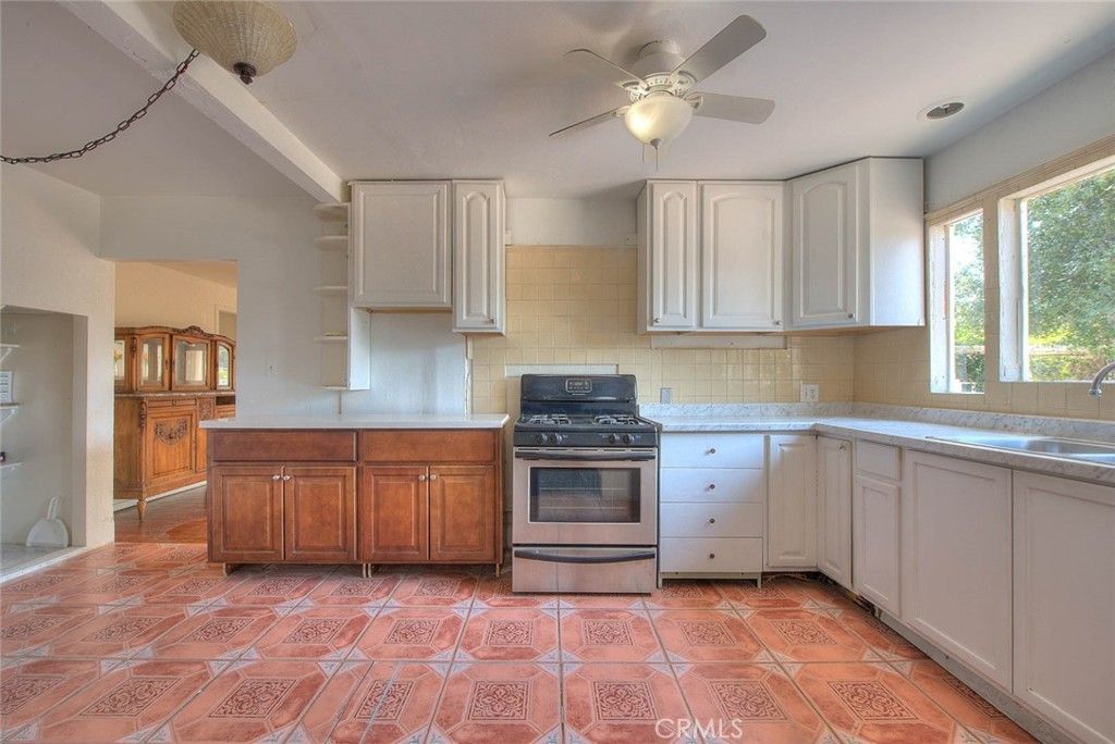Image 14 of property listing at 11398 Norton, Chino, CA 91710