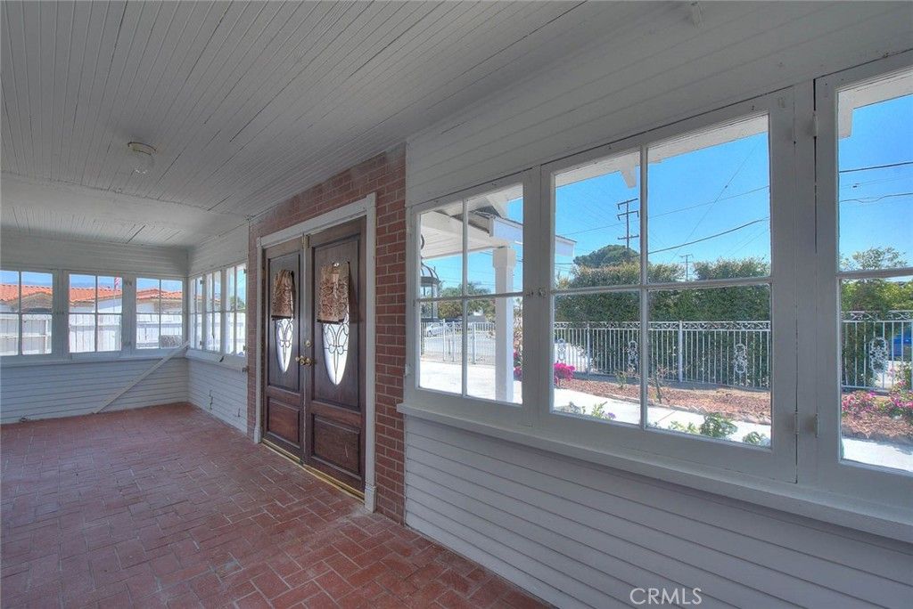 Image 6 of property listing at 11398 Norton, Chino, CA 91710