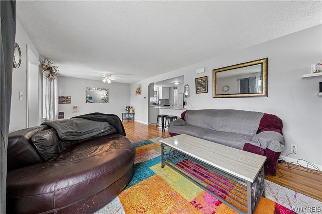 216 Collins Avenue, West Seneca, NY 14224