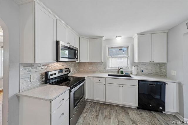 216 Collins Avenue, West Seneca, NY 14224