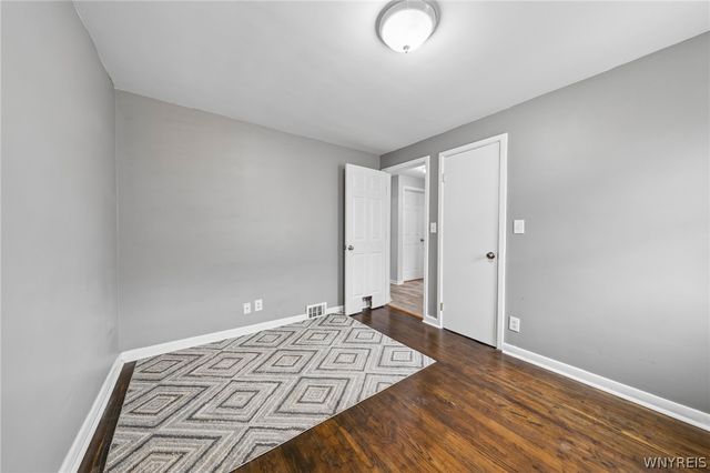 216 Collins Avenue, West Seneca, NY 14224