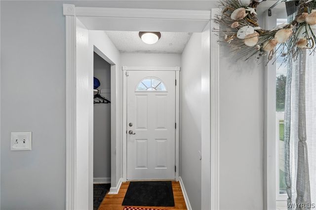 216 Collins Avenue, West Seneca, NY 14224