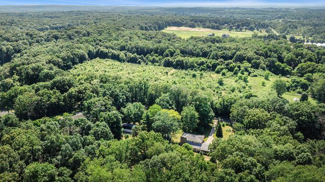 8257 S 2nd Street, Mattawan, MI 49071