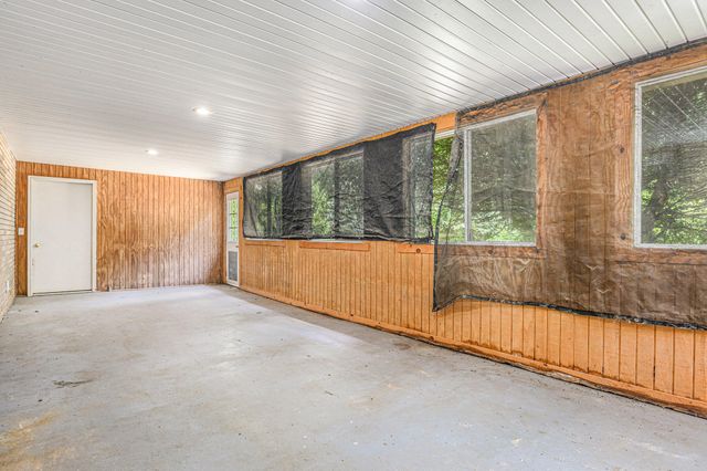 8257 S 2nd Street, Mattawan, MI 49071