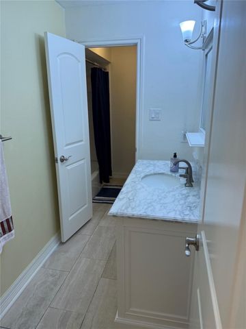 2206 Hickory Lawn Drive, Houston, TX 77077