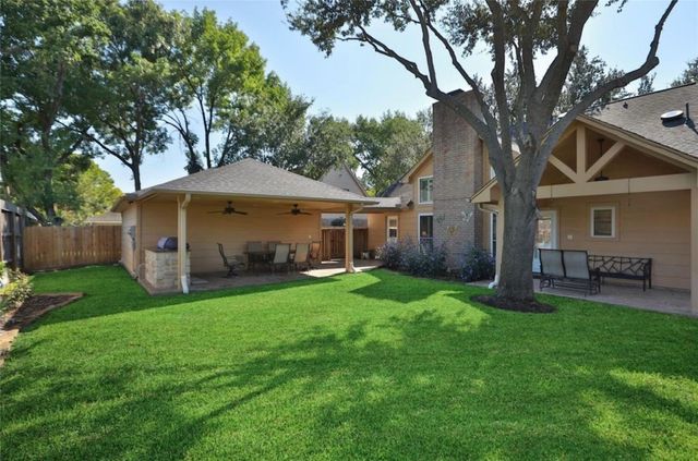 2206 Hickory Lawn Drive, Houston, TX 77077