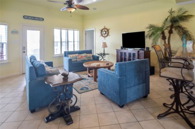 3189 Castle Drive, Crystal Beach, TX 77650