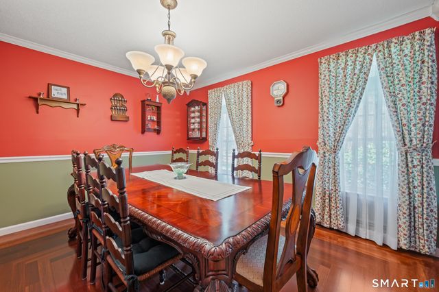 33 Partridge Lane, Burlington, CT 06013