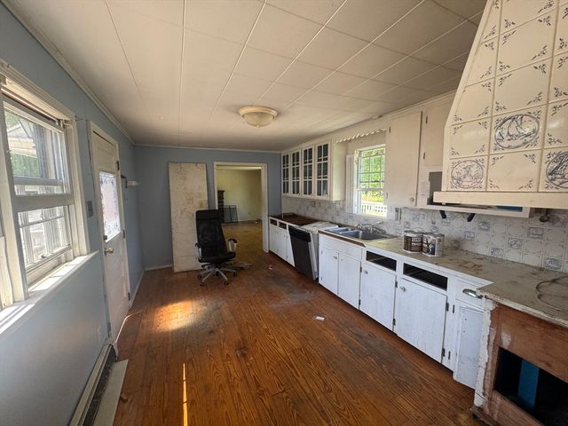 252 Main St, Medway, MA 02053