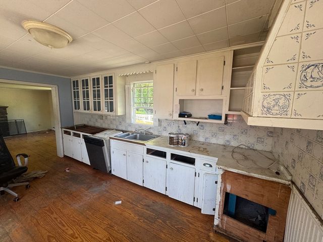 252 Main St, Medway, MA 02053