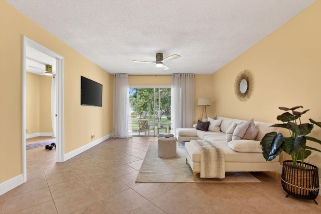 2800 Fiore Way 212, Delray Beach, FL 33445