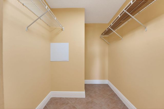 2800 Fiore Way 212, Delray Beach, FL 33445