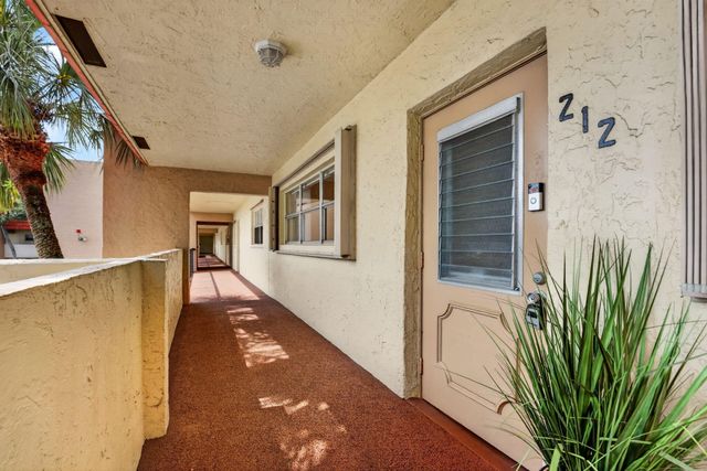 2800 Fiore Way 212, Delray Beach, FL 33445