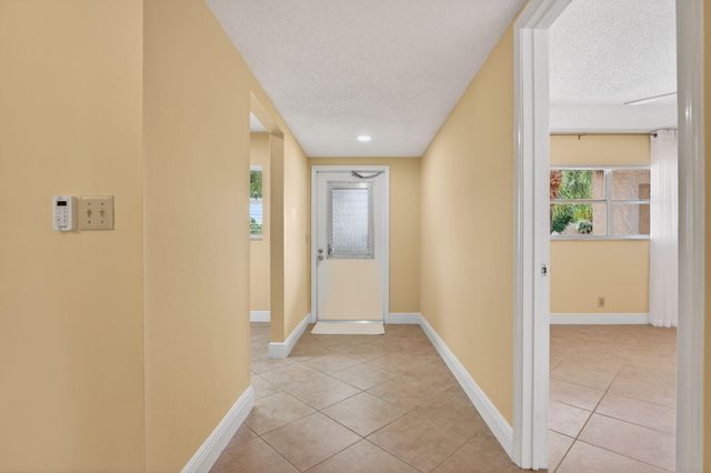 2800 Fiore Way 212, Delray Beach, FL 33445
