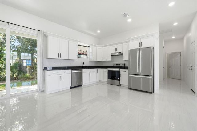 620 TITCOMB STREET, Eustis, FL 32726