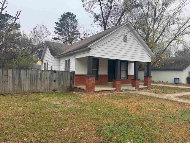 303 Ash Street, Conway, AR 72034