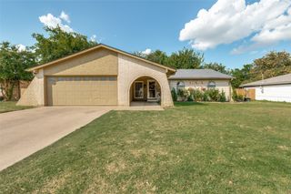 8421 Randy Drive, North Richland Hills, TX 76182