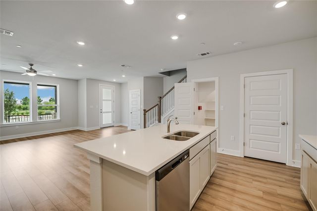 503 Emory Crossing BLVD, Hutto, TX 78634