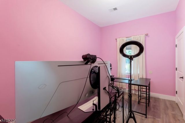 58 Park Ave, East Orange City, NJ 07017