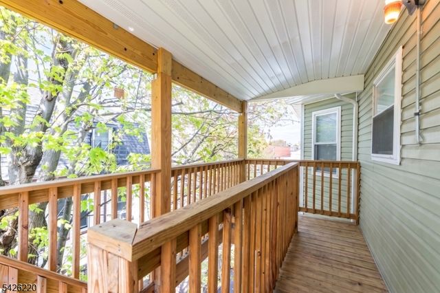 58 Park Ave, East Orange City, NJ 07017