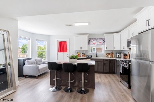58 Park Ave, East Orange City, NJ 07017