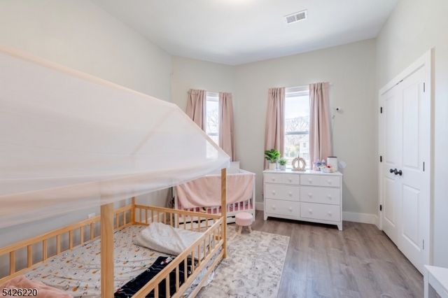 58 Park Ave, East Orange City, NJ 07017
