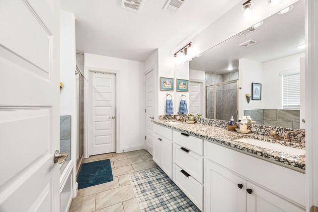 903 Lawlis Road, Siloam Springs, AR 72761