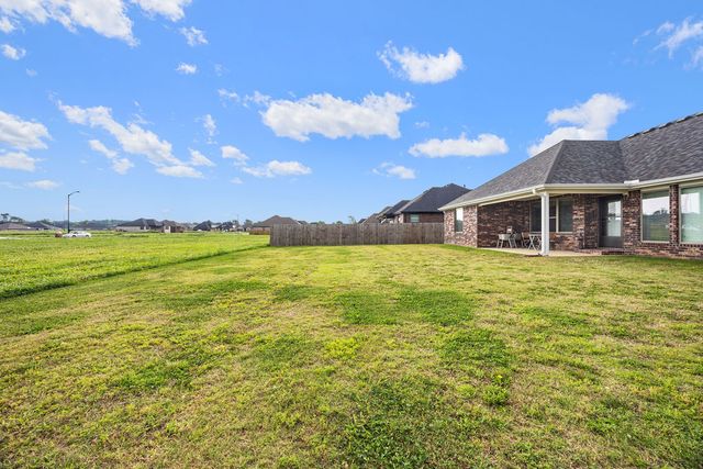 903 Lawlis Road, Siloam Springs, AR 72761