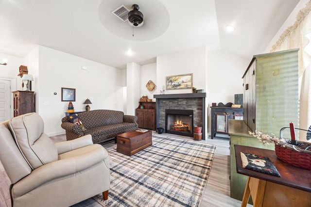 903 Lawlis Road, Siloam Springs, AR 72761