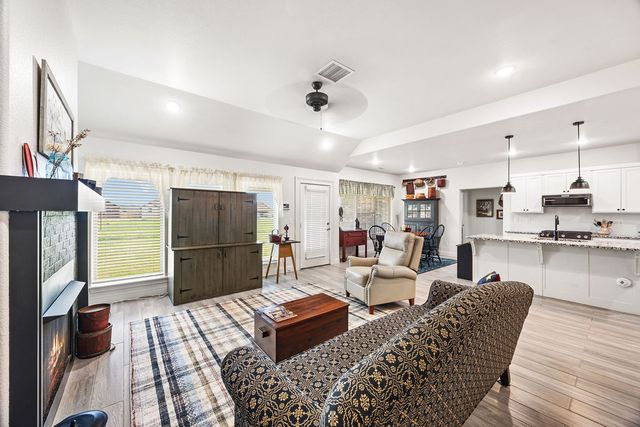 903 Lawlis Road, Siloam Springs, AR 72761