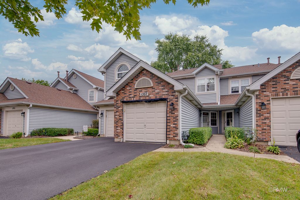 1357 Ridgefield Circle, Carol Stream, IL 60188 — photo 2