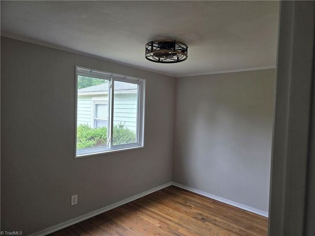 568 Overlook Street, Greensboro, NC 27403