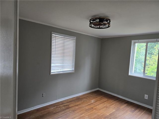 568 Overlook Street, Greensboro, NC 27403