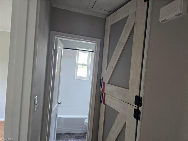 568 Overlook Street, Greensboro, NC 27403