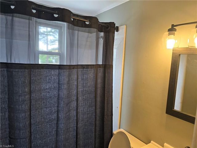 568 Overlook Street, Greensboro, NC 27403