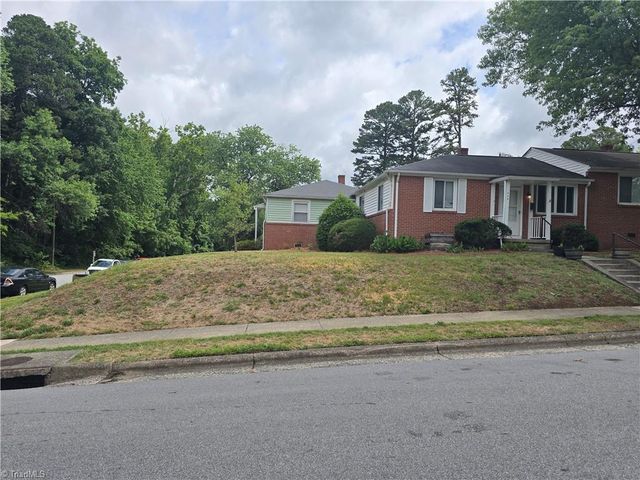 568 Overlook Street, Greensboro, NC 27403