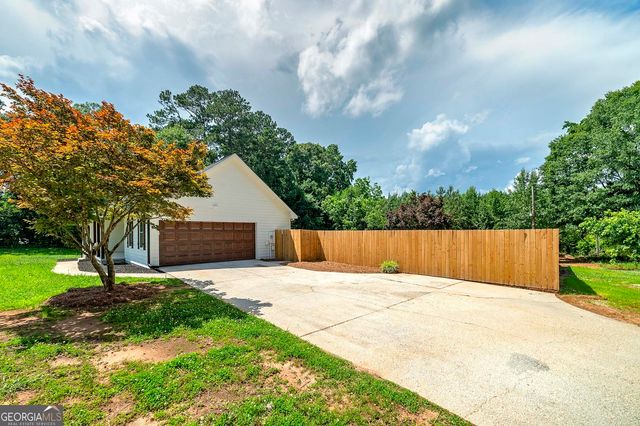 858 Pates Creek Road, Stockbridge, GA 30281