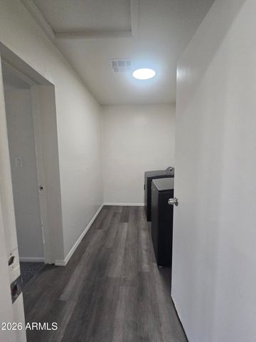 517 W GROVE Street, Phoenix, AZ 85041