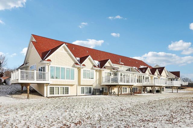 4041 S Fohr DRIVE, New Berlin, WI 53151