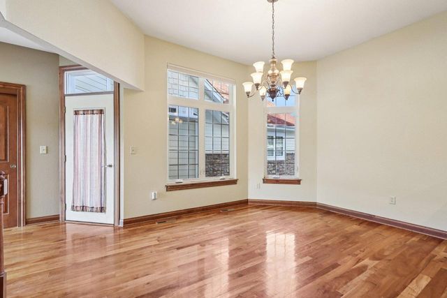 4041 S Fohr DRIVE, New Berlin, WI 53151