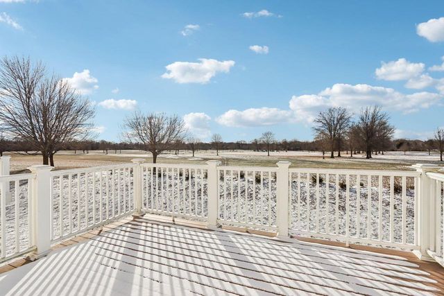 4041 S Fohr DRIVE, New Berlin, WI 53151